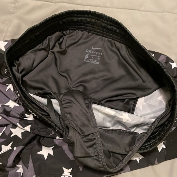 NWOT Nike Dri-Fit Women’s Shorts Size Small - Picture 5 of 8